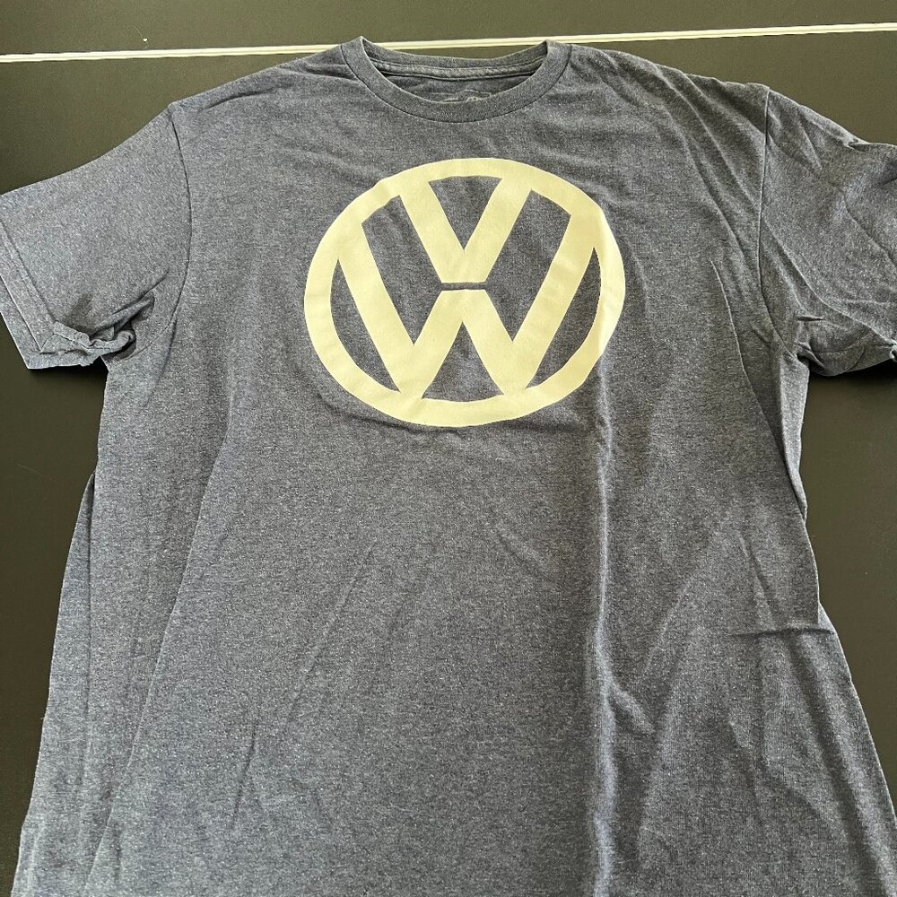 Men's VW Blue VW short sleeve T-shirt, Size L